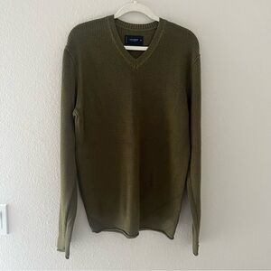 Lucky Brand Men's V-Neck Sweater in Olive